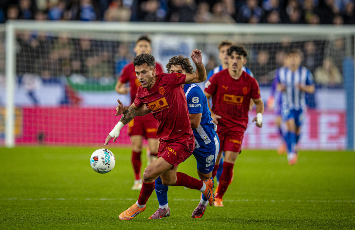 Alavés vs Valencia CF (02:00 &#8211; 21/10) | Xem lại trận đấu